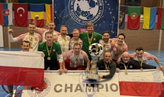 Polscy strażacy - podwójni Mistrzowie Świata! Mundurowi z  Łódzkiego sercem zwycięskiej drużyny [Wideo, foto]