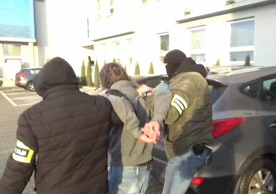 Zabójstwo w Drzewicy, mężczyzna śmiertelnie ugodzony nożem. Policja zatrzymała dwie osoby