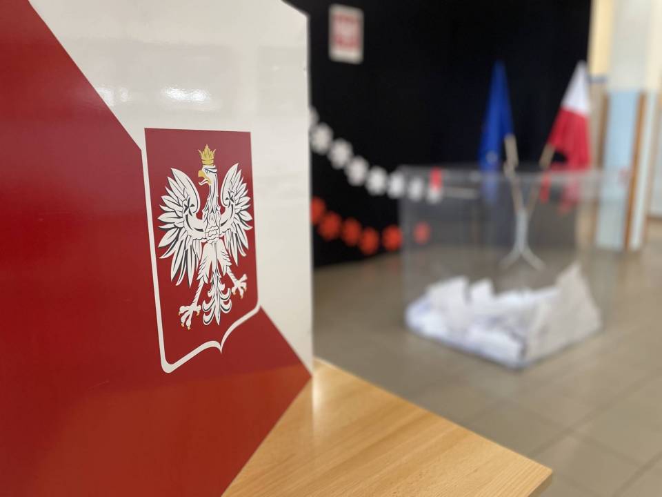 Łódzkie wybrało: Karol Nawrocki zwycięzcą I tury wyborów prezydenckich, są jednak powiaty, gdzie podium wygląda inaczej